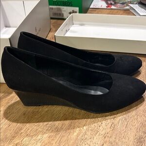 Bandolino Elegant Black Wedge Shoes